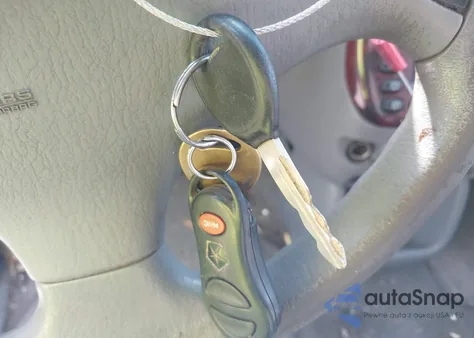 2000 Chrysler Town & Country Lx from USA, damaged, VIN 1C4GP44G8YB666127